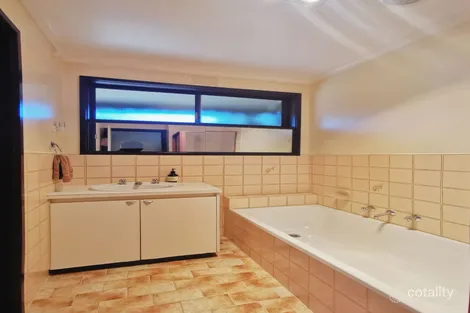 Property photo of 11/30 Maroo Street Hughesdale VIC 3166