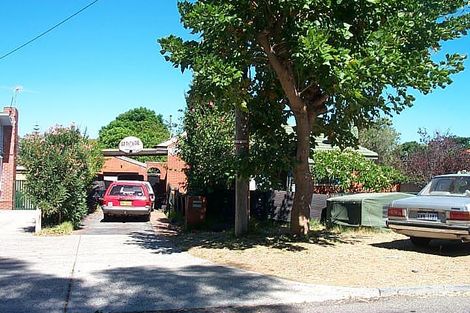 10 Gilmore Ave, Medina, WA 6167