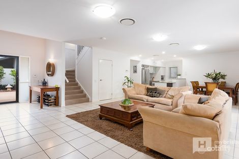 Property photo of 18 Augusta Crescent Mount Ommaney QLD 4074