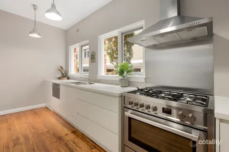 Property photo of 2/1 Hughenden Road St Kilda East VIC 3183