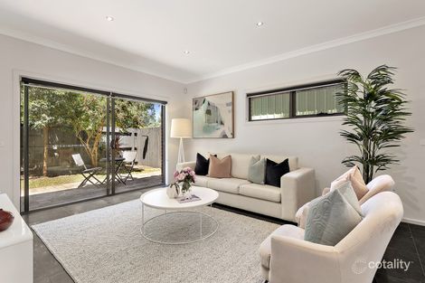 Property photo of 2/4 Elora Road Oakleigh South VIC 3167