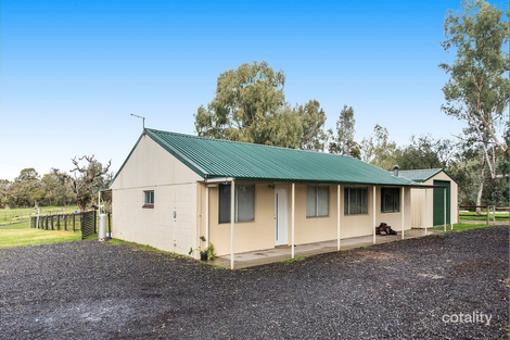 70 Boomerang Rd, Oldbury, WA 6121