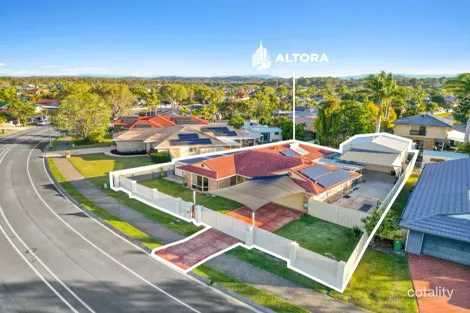 Property photo of 77 Monterey Keys Drive Helensvale QLD 4212