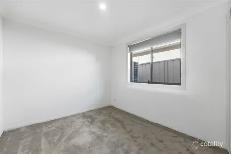 Property photo of 10 Hibiscus Circle Mount Annan NSW 2567