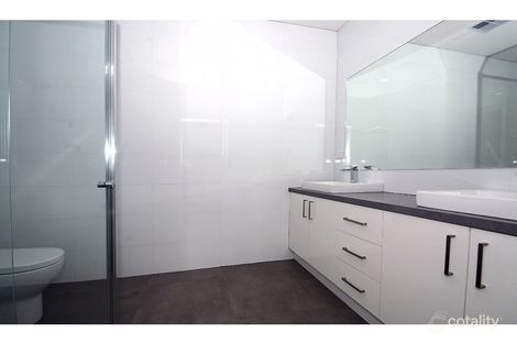 Property photo of 53 William Road Carrum Downs VIC 3201