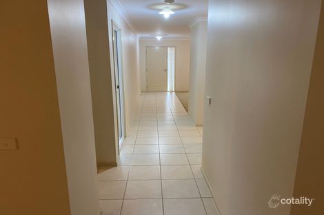 Property photo of 10 Howland Place Keysborough VIC 3173