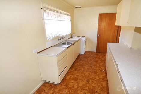 Property photo of 11 Namoi Avenue Red Cliffs VIC 3496