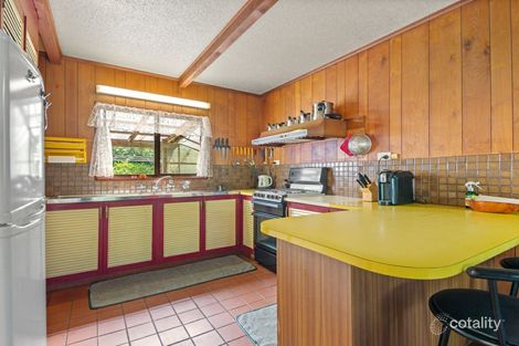 Property photo of 24 Third Parade Raymond Island VIC 3880