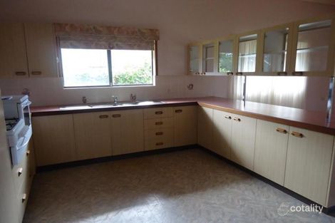 Property photo of 14 Bathurst Street Elliott Heads QLD 4670