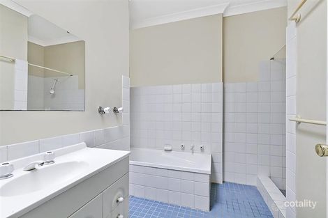 Property photo of 54 Kilkenny Parade Berkeley Vale NSW 2261