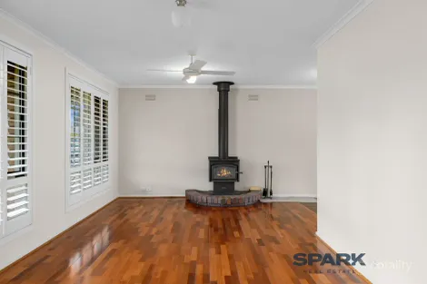 Property photo of 11 Player Close Hoppers Crossing VIC 3029