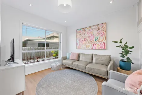 Property photo of 4/239-241 Nicholson Street Seddon VIC 3011