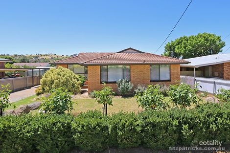 43 Grove St, Kooringal, NSW 2650