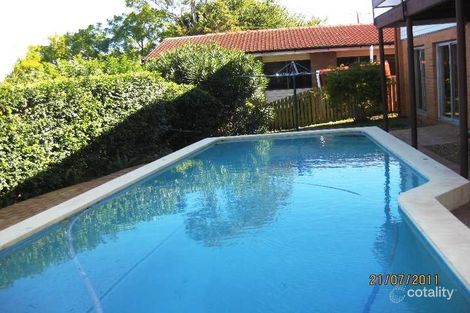 Property photo of 28 Aberfeldy Street Kenmore QLD 4069