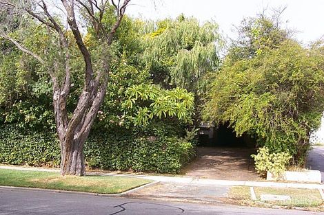 12 Irvine St, Peppermint Grove, WA 6011