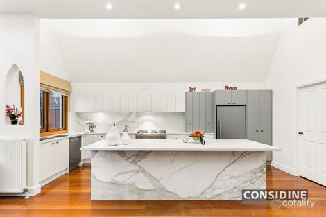 Property photo of 32 Grammar Street Strathmore VIC 3041