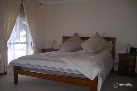 Property photo of 8 Kanowna Street Hallett Cove SA 5158