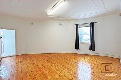 Property photo of 1/296 Lyons Road Russell Lea NSW 2046