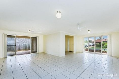 Property photo of 71 Kirri Avenue Petrie QLD 4502