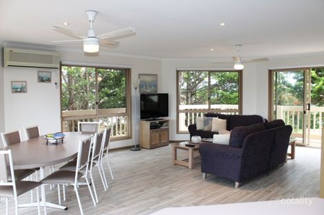 2 Leslie Ave, Cowes, VIC 3922