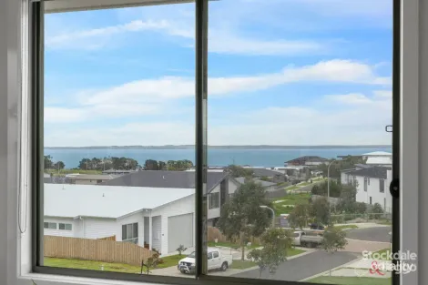 Property photo of 13A Elevation Crescent San Remo VIC 3925