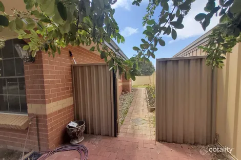 Property photo of 74 Minor Road Orana WA 6330