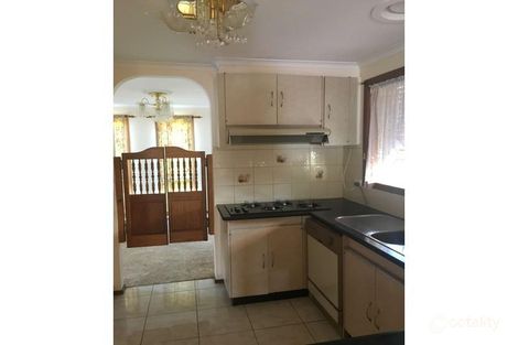 Property photo of 9 Thomas Mitchell Drive Endeavour Hills VIC 3802