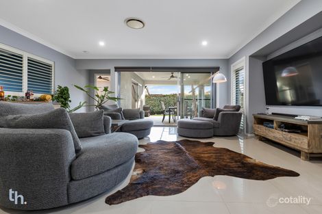 Property photo of 22 Hooghly Avenue Cameron Park NSW 2285