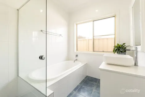 Property photo of 16 Bayview Drive Yamba NSW 2464