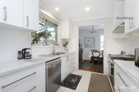 Property photo of 11 Grantley Drive Gladstone Park VIC 3043