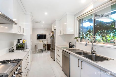 Property photo of 11 Grantley Drive Gladstone Park VIC 3043
