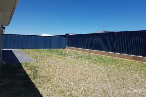Property photo of 24 Zircon Drive Byford WA 6122
