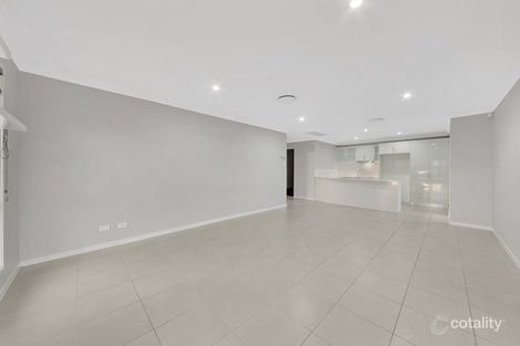 Property photo of 18 Florey Place Kirkwood QLD 4680