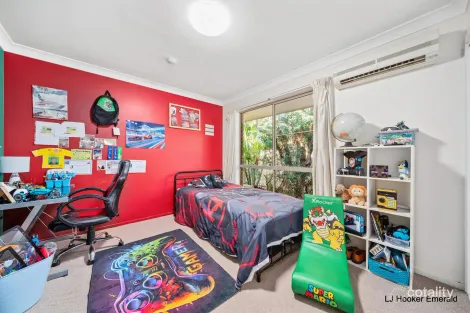Property photo of 13 Cominos Place Emerald QLD 4720