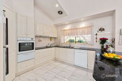 Property photo of 8 Woorite Place Keilor East VIC 3033