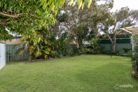 Property photo of 62 Lapoinya Crescent Warana QLD 4575