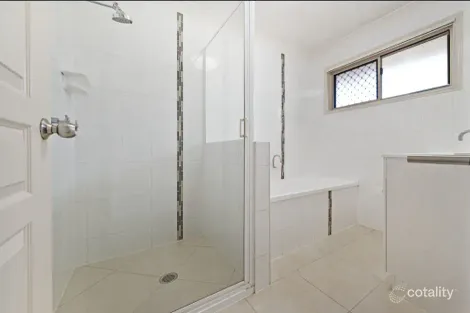 Property photo of 7 Tuckeroo Place Mulambin QLD 4703