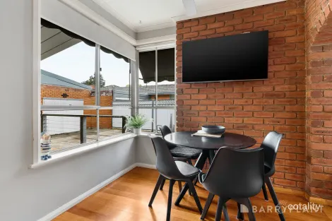 Property photo of 41 Hillview Drive Kilsyth VIC 3137