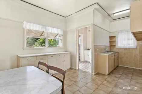 Property photo of 2 Tims Crescent Guildford West NSW 2161