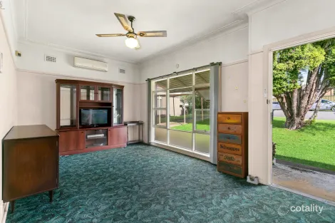 Property photo of 2 Tims Crescent Guildford West NSW 2161