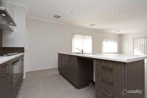 Property photo of 8 Mornington Crescent Wandi WA 6167