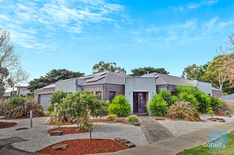 Property photo of 9 Royal Park Avenue Caroline Springs VIC 3023