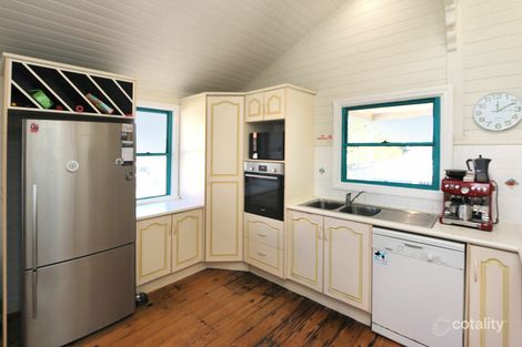 Property photo of 49 Hunter Street Burnett Heads QLD 4670