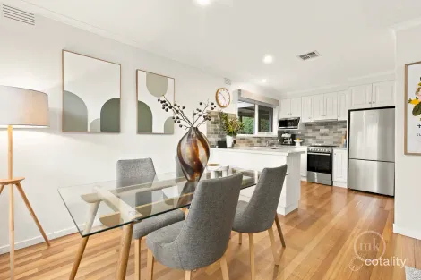 Property photo of 1/35 Cherry Tree Road Hurstbridge VIC 3099