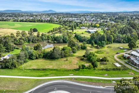 9 Dickeson Lane, Lucknow, VIC 3875