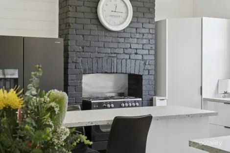 Property photo of 26 Robinson Street Camperdown VIC 3260