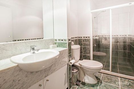 Property photo of 1807/1 William Street Melbourne VIC 3000