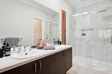 Property photo of 27 Beale Street Mernda VIC 3754