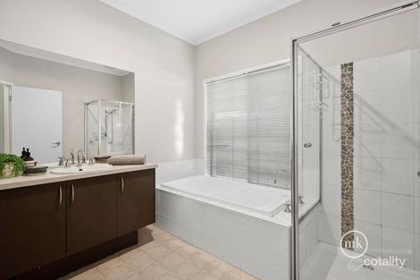 Property photo of 27 Beale Street Mernda VIC 3754