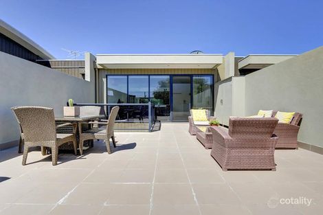 3/2 Hunt Ave, Rye, VIC 3941